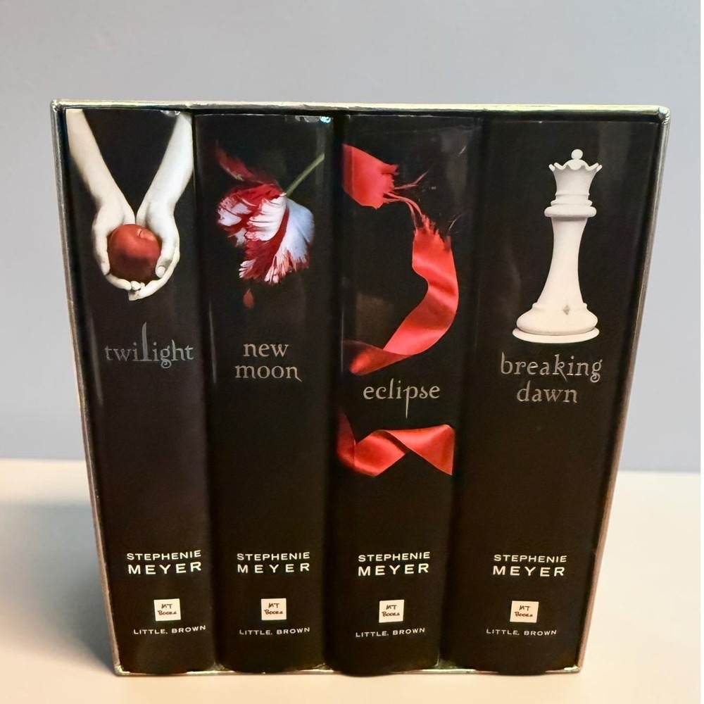 Twilight Saga Complete Collection 4 Book Hardcover Set Stephenie Meyer Slipcase